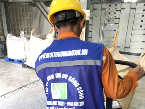 Industrial solid sludge treatment service